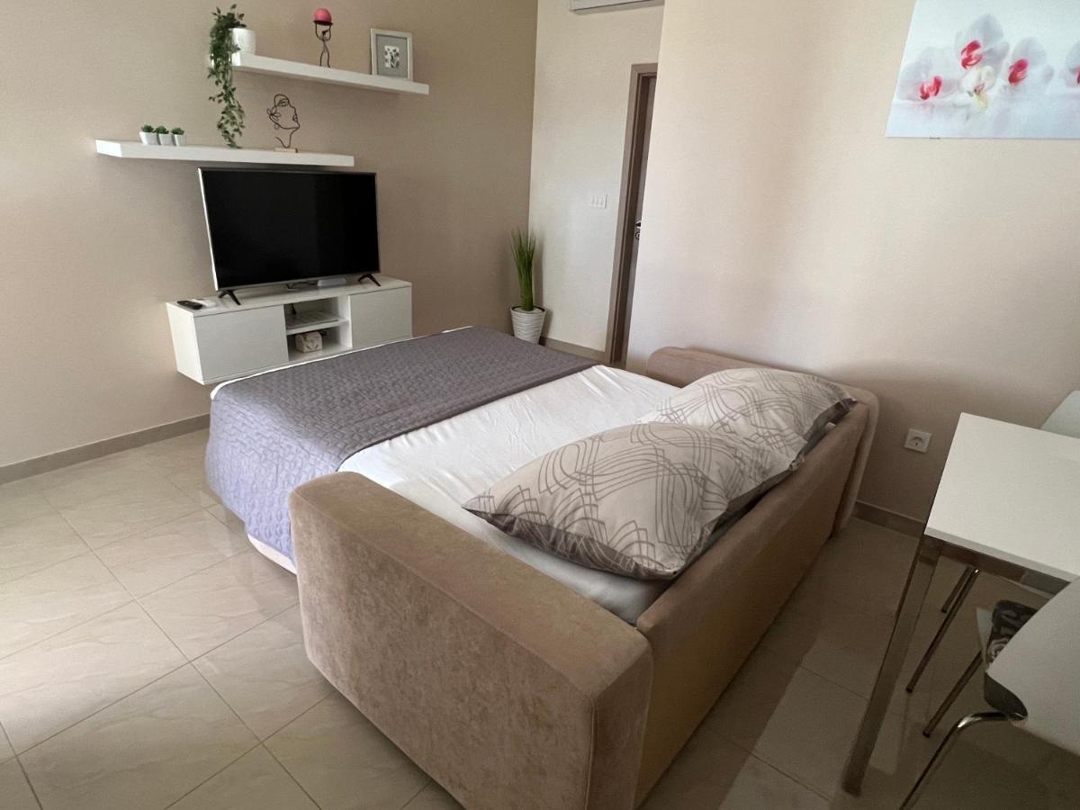 Apartmani Nina I Niko Ugljan Quarto foto
