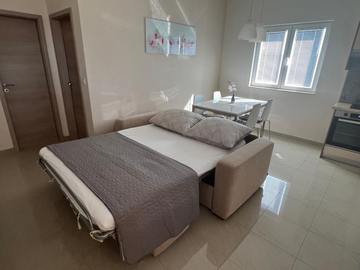 Apartmani Nina I Niko Ugljan Quarto foto
