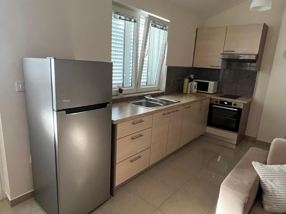 Apartmani Nina I Niko Ugljan Quarto foto
